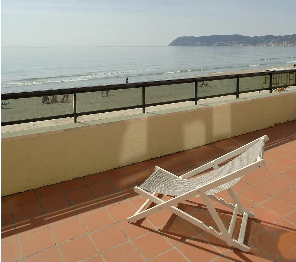Residence Sole Mare Alaxi Hotels Alassio